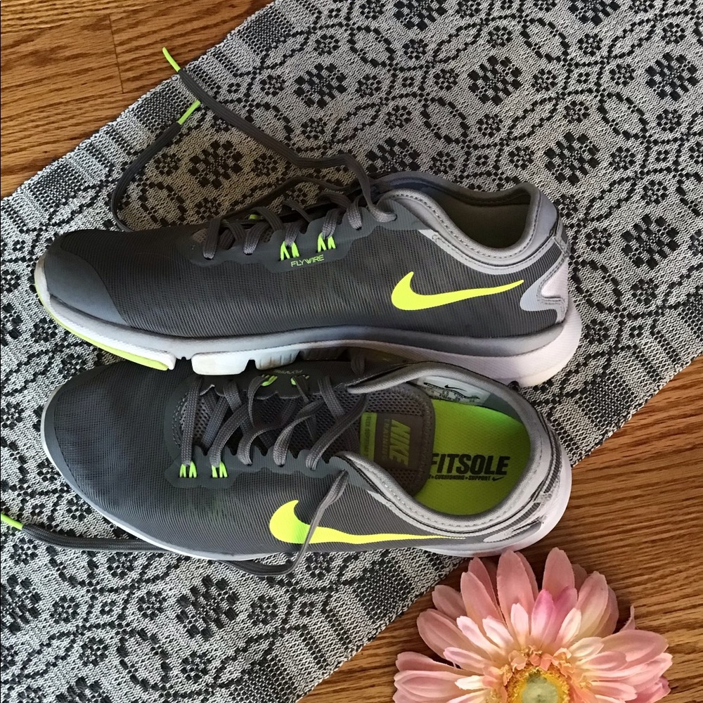 Nike Fitsole FlyWire running/walk shoes